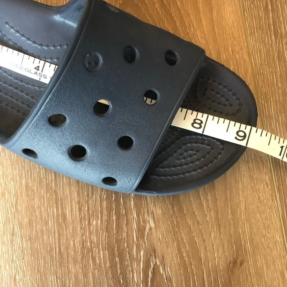 CROCS Classic II Slide Sandals Navy Blue men’s 3/women’s 5 with crocs charm